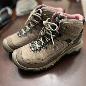 Keen Women's Targhee IV Waterproof Hiking Boot Brindle/Nostalgia Rose Size 8